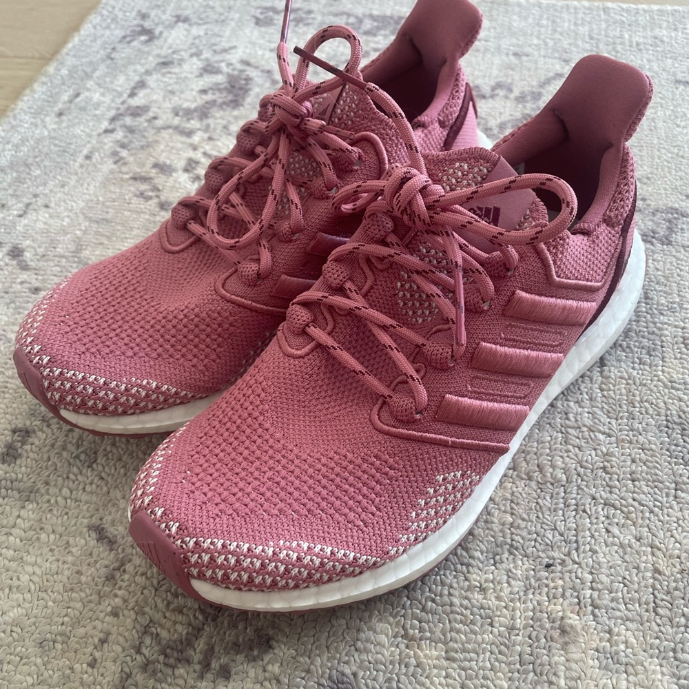 Women’s adidas ultra boost size 5
